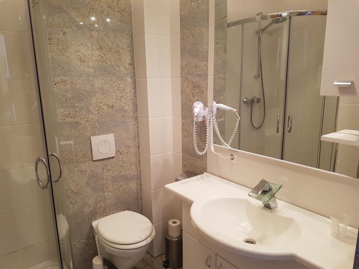 Hotel Zur Engelsburg Hausen-Wied المظهر الخارجي الصورة